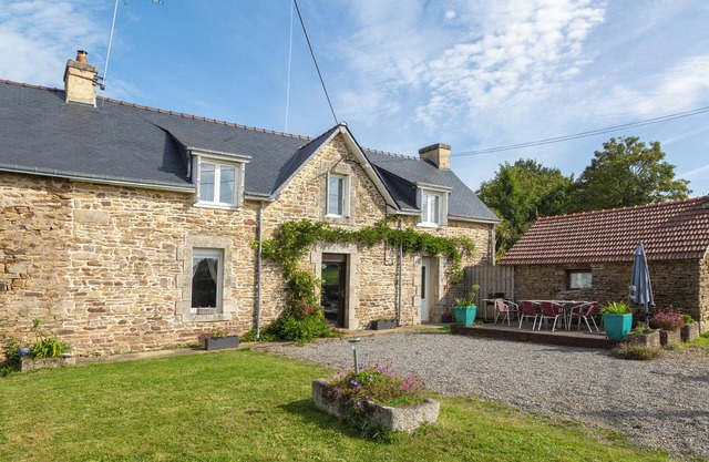 Casa de vacaciones 'Longère 5min De Pont-Aven' con jardín privado