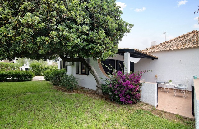 Casa de vacaciones 'Pedras Del Rei I' con piscina compartida, Wi-Fi y aire acondicionado