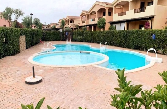 Casa de vacaciones 'Turchese' con vistas a la montaña, piscina, terraza y aire acondicionado