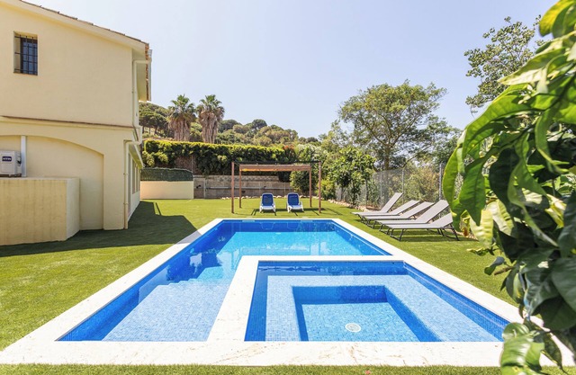 Casa de vacaciones 'Villa Jarana' con vistas a la montaña, Wi-Fi y aire acondicionado