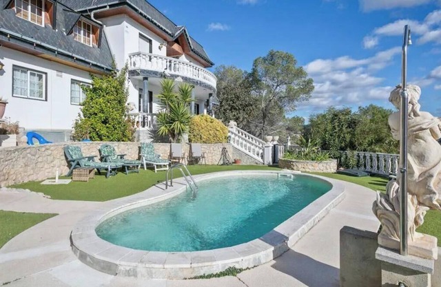 Casa de vacaciones 'Villa Noemi 1954' con piscina privada, Wi-Fi y aire acondicionado