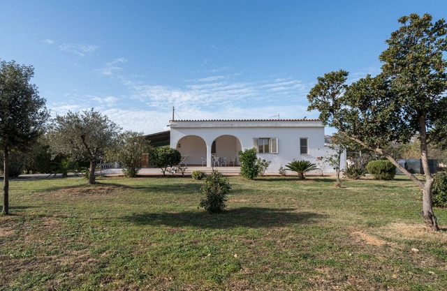 Casa de vacaciones 'Villa Sa Mela 28' con Wi-Fi, terraza privada y jardín
