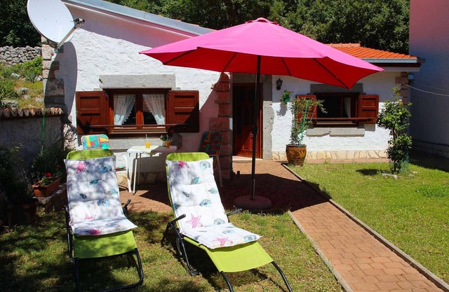 Casa vacacional con jardín