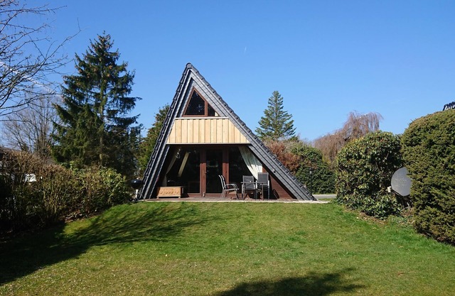 Casa de vacaciones Eifel cerca de Freilinger See con piscina al aire libre pistas de tenis mini golf