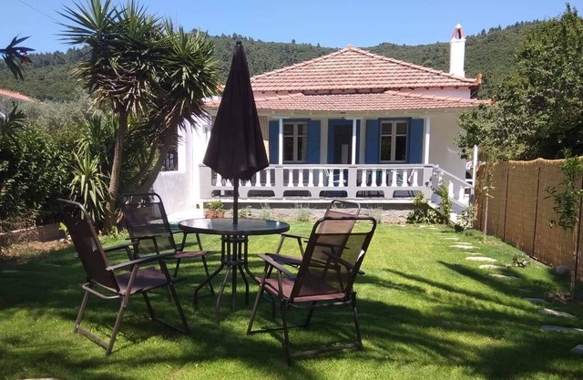Casa de vacaciones '' Myrto '' cerca de la playa de Stafilos - 'Isla de Skopelos