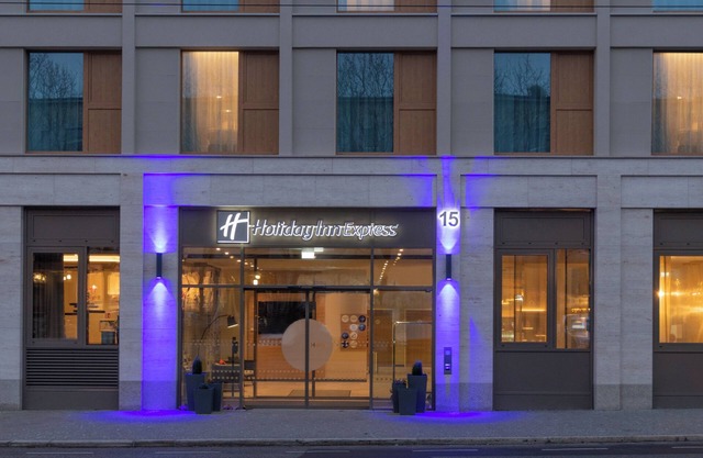 Holiday Inn Express and Suites Potsdam by IHG