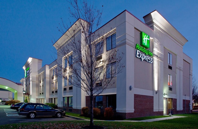 Holiday Inn Express Hotel & Suites Columbus SW-Grove City by IHG
