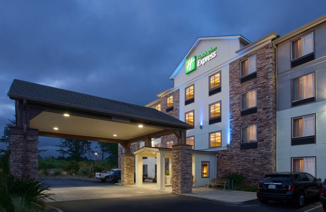 Holiday Inn Express Hotel & Suites NEWPORT by IHG