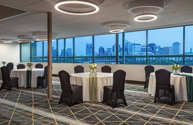 Holiday Inn Nashville Downtown - Stadium by IHG