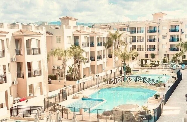 FamilyFriendly-PoolAccess-GreatLocation-Discounts