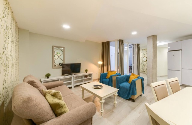 Holidays2Malaga Suite 2 Planta Baja y adaptado