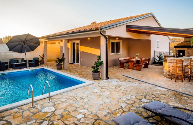 Holliday House Terrano, una hermosa casa cerca de Rovinj