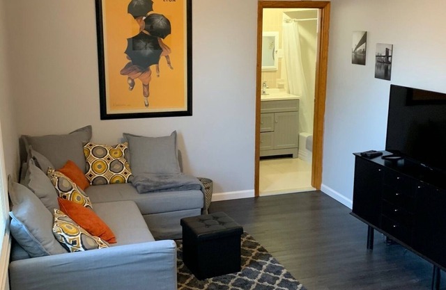 HOGAR LEJOS DEL HOGAR EN LIVINGSTON NJ