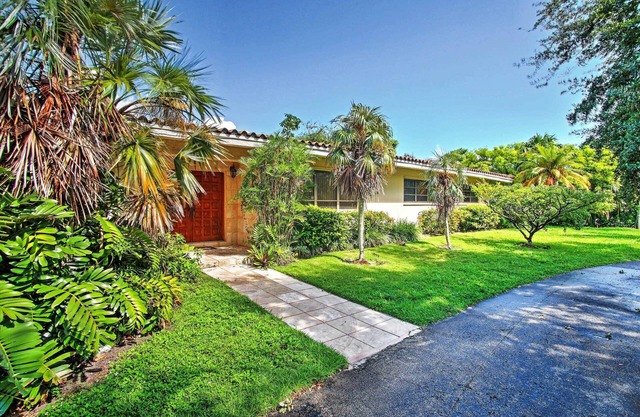 Exclusiva casa estilo Miami Ranch con piscina privada