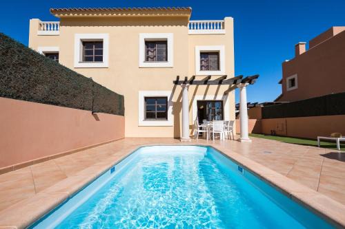 Home2Book Private Pool & Terrace, Aloha Sun Villa