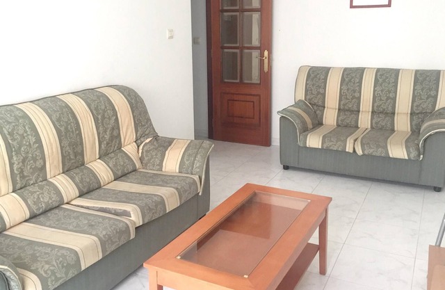 Homerez - ¡A 80 m de la playa! Apartamento para 6 pers. con balcón en Laxe