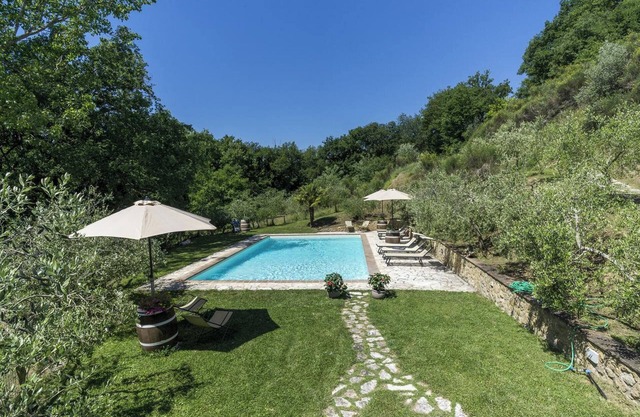 Homerez - Apartamento en Montepulciano, piscina