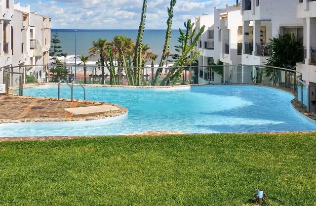 Homerez - Apartamento con piscina en Tamaris