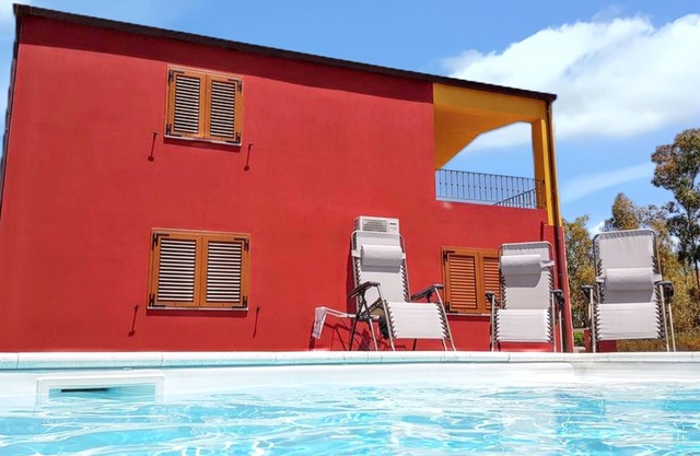 Homerez - Apto Cardedu - Piscina compartida