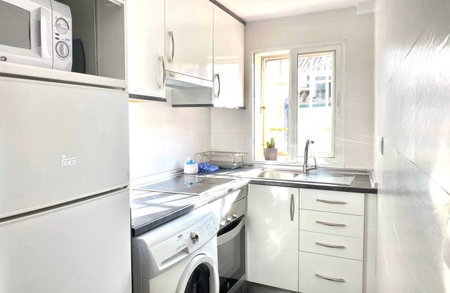 Homerez - Apt Madrid - Pets Allowed