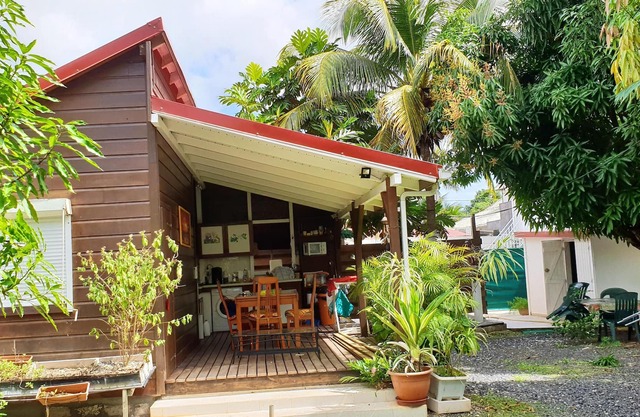 Homerez - Casa a 8 km de la playa para 2 pers. con terraza en Morne-À-l'Eau