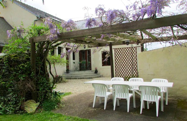 Homerez - Grande propiedad para 9 pers. con jardín y terraza en Denée