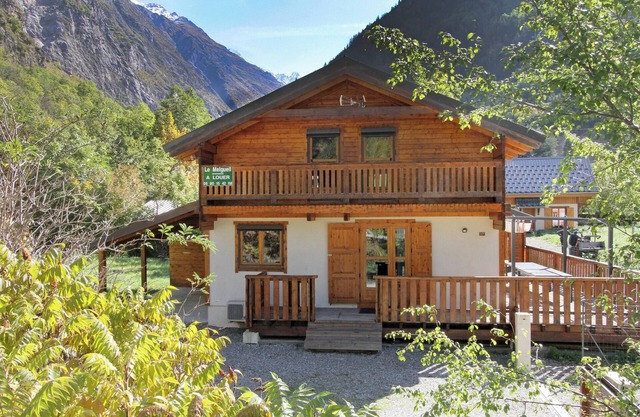 Homerez - Chalet en Venosc con Jacuzzi