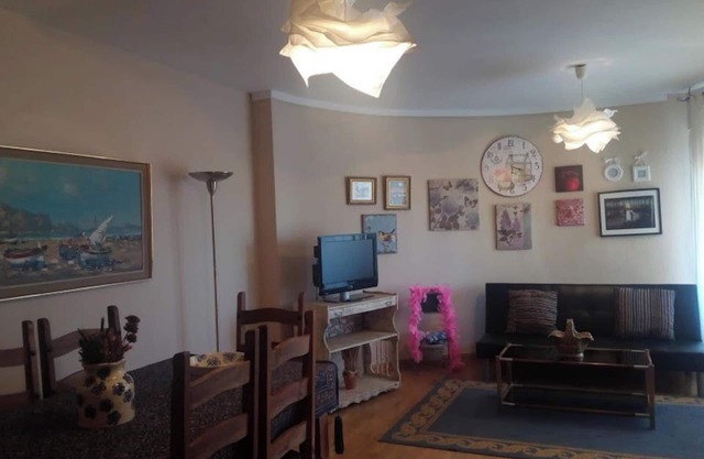 Homerez - Apartamento encantador en Cuenca, balcón, 80 m²
