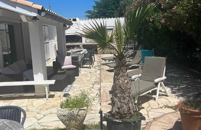 Homerez - Casa encantadora en Marseillan con gran jardín y terraza