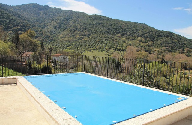 Homerez - Villa encantadora en Benamahoma + Piscina privada