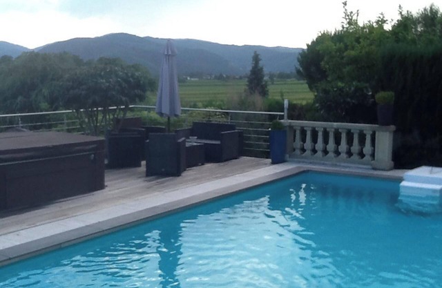 Homerez - Casa cómoda en Walbach con piscina privada