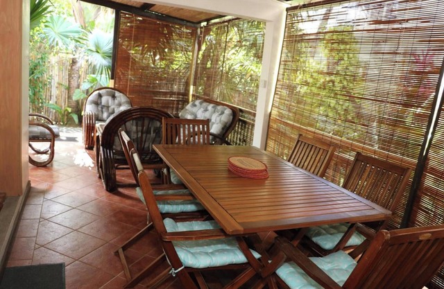 Homerez - Casa acogedora en Blue Bay con estacionamiento privado y terraza