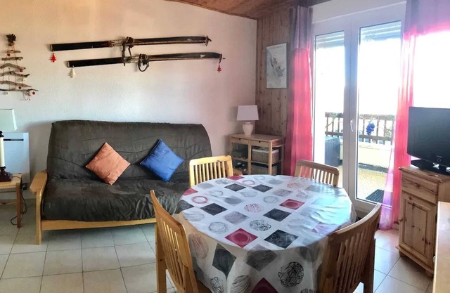 Homerez - Acogedor Apartamento con Vistas a la Montaña