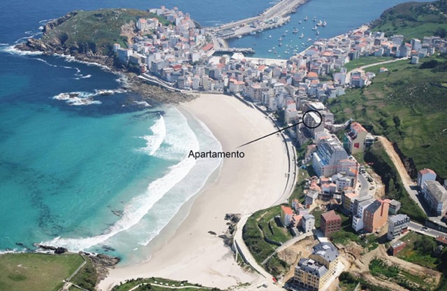 Homerez - Apartamento elegante en Malpica con vistas al mar