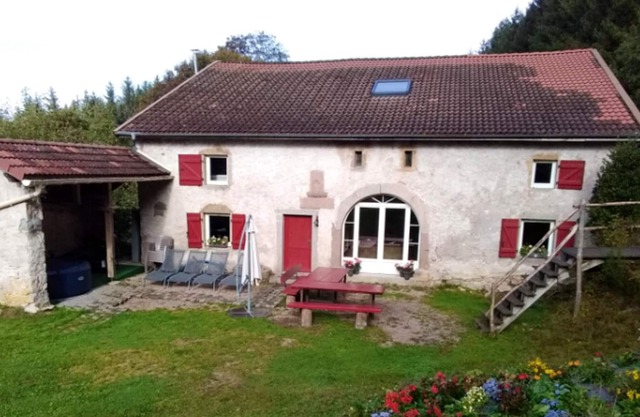 Homerez - Casa para 15 pers. con jacuzzi y terraza en Arrentès-de-corcieux