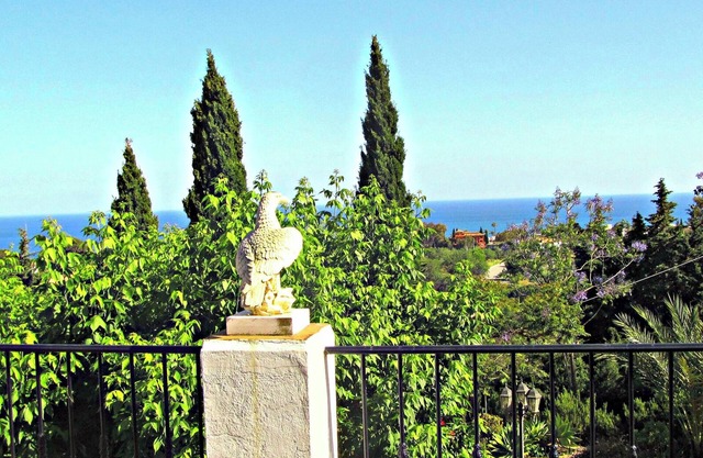 Homerez - Villa a 1 km de la playa para 7 pers. con piscina y jardín en Estepona