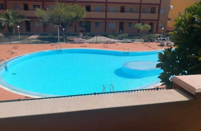 Homerez - Bonito apartamento para 4 pers. con piscina compartida en La Oliva
