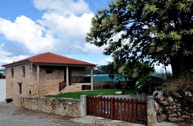 Homerez - Bonita casa para 6 pers. con jardín, terraza y balcón en Parada