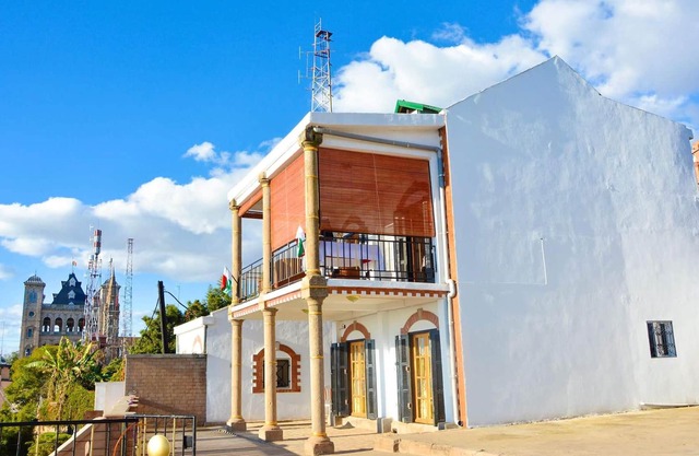 Homerez - Espaciosa casa para 6 pers. con terraza en Ambohimitsimbina