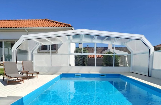 Homerez - Villa a 1 km de la playa para 8 pers. con piscina, sauna y jacuzzi