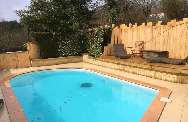 Homerez - Villa para 6 pers. con piscina y terraza en Beynac-et-Cazenac