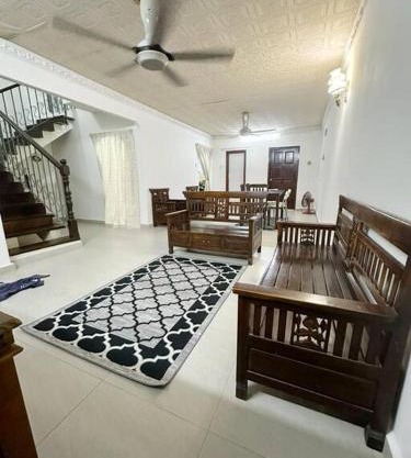 Homestay Serdang UPM MAEPS MARDI IOI CITY MALL