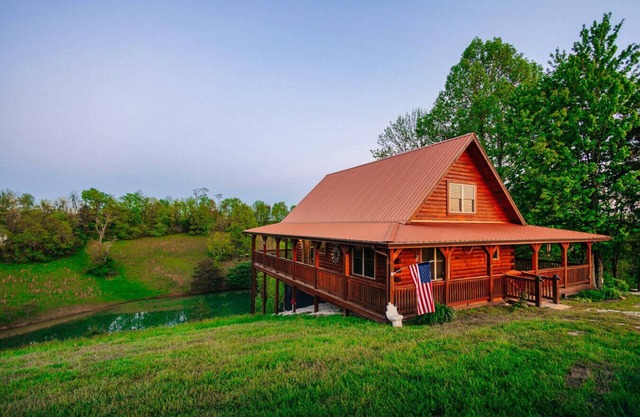 Hot Tub | Off-Road Parks |Private Pond | Sleeps 7