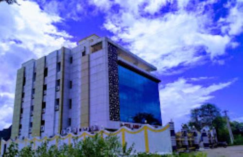 Hotel Amrapali Classic Bhawanipatna