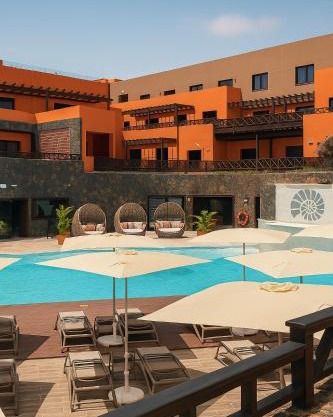 Hotel Arena Castillo - New Opening sum 25!