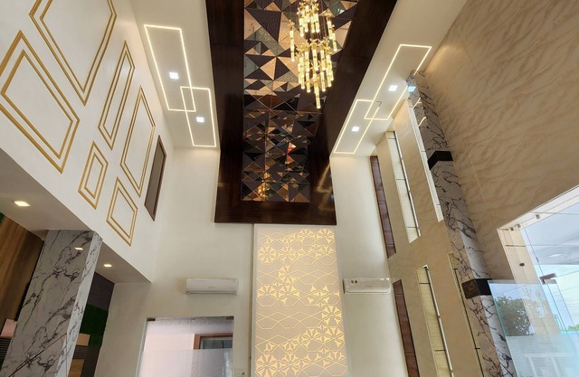 Hotel B P Emerald