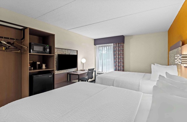 Hotel Concord Syracuse, Ascend Hotel Collection