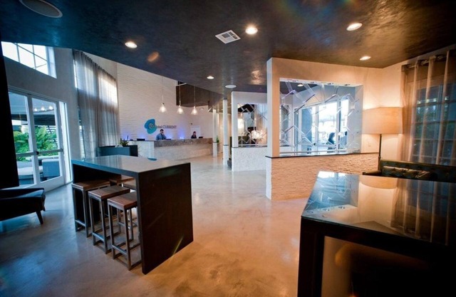 Hotel Current