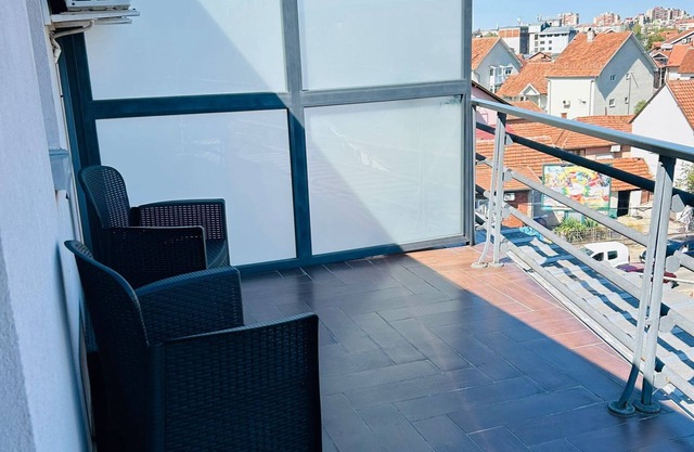 Hotel Ema