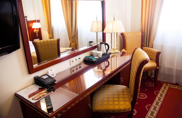 Hotel Holiday Park